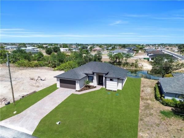 903 NE 23rd St, Cape Coral, Florida 33909, image 1
