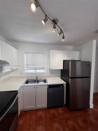 6215 Kendale Lakes Cir #272, Unincorporated Dade County, Florida 33183, image 1