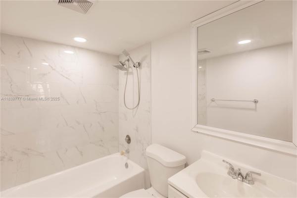 The Manors Of Inverrary, 4152 Inverrary Dr #103, Lauderhill, Florida 33319, image 1