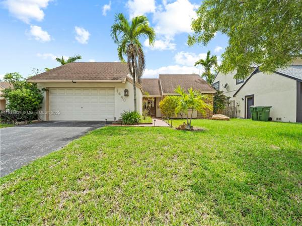 Homestead Lakes Tennessee East, 1440 Egret Rd, Homestead, Florida 33035, image 3