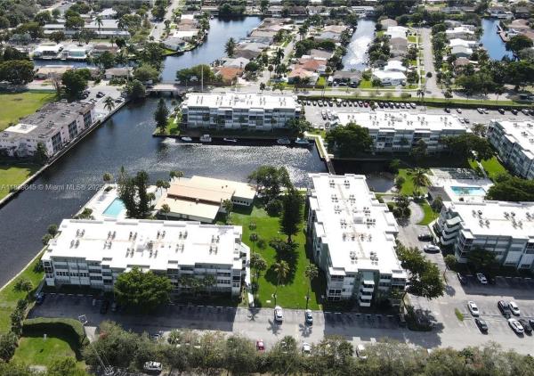 Watergate, 2731 Taft St #102, Hollywood, Florida 33020, image 1