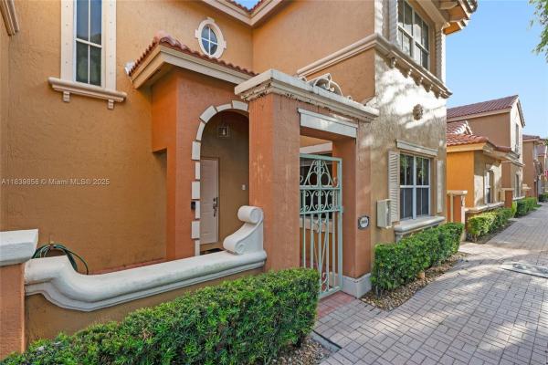 Villa Vizcaya, 8422 NW 140th Ter #3608, Miami Lakes, Florida 33016, image 3