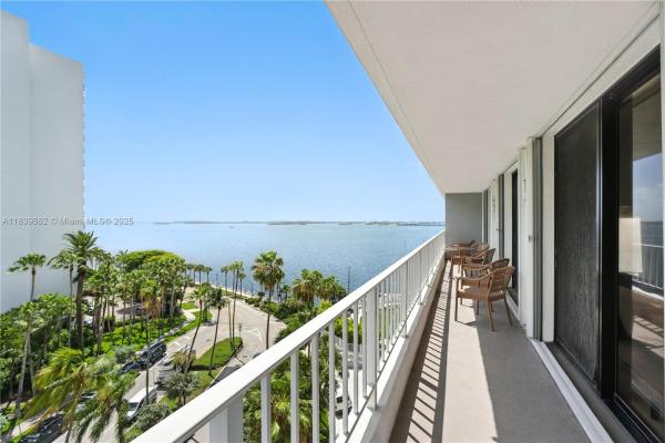 Brickell Harbour, 200 SE 15 Rd 9i, Miami, Florida 33129, image 1