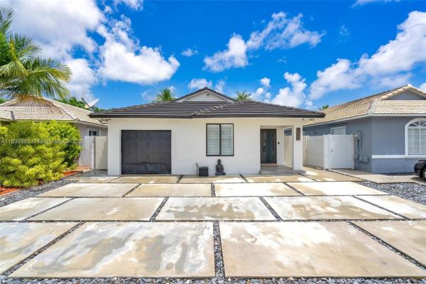 9799 NW 128th Ln, Hialeah, Florida 33018, image 1