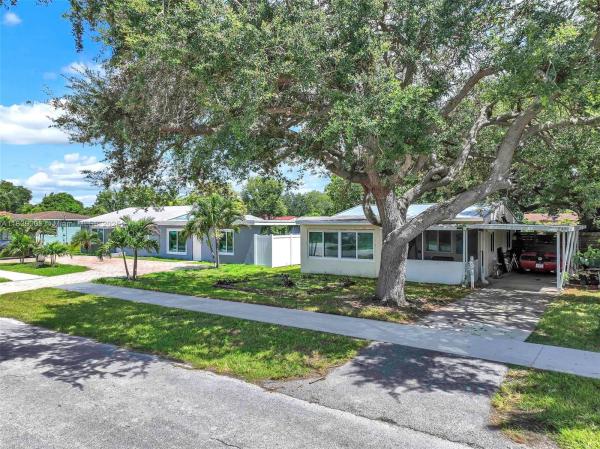 Hollywood Park, 2407 Harding St, Hollywood, Florida 33020, image 2