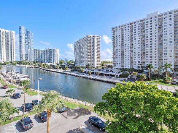 Coastal Towers, 400 Kings Point Dr 523, Sunny Isles Beach, Florida 33160, image 1