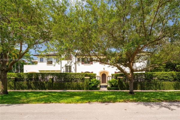 Riviera, 6400 San Vicente St, Coral Gables, Florida 33146, image 1