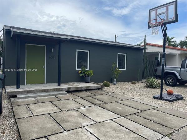 Bird Road Estates, 6321 SW 43rd St, South Miami, Florida 33155, image 1