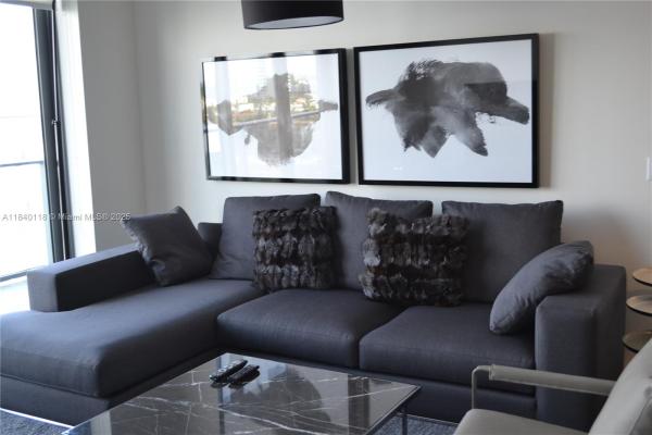 Aventura Parksquare Residences, 2960 NE 207th St #1204, Aventura, Florida 33180, image 1