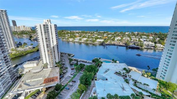 Hamptons West, 20281 E Country Club Dr 704, Aventura, Florida 33180, image 1
