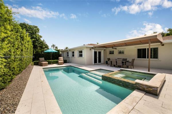 Devon Aire Estates, 11560 SW 121st Ave, The Crossings, Florida 33186, image 2
