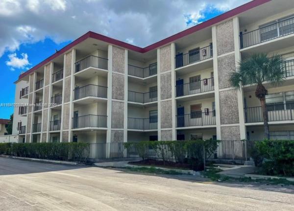 Cypress Chase, 3001 NW 48th Ave #444, Lauderdale Lakes, Florida 33313, image 1