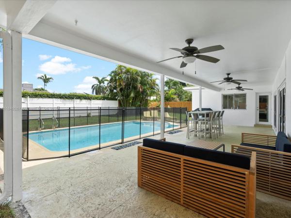 Emerald Hills, 3721 N 55th Ave, Hollywood, Florida 33021, image 1