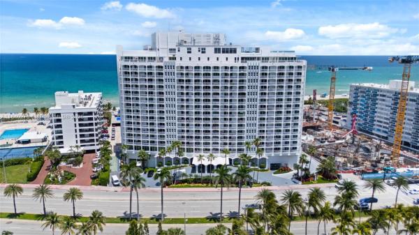 The Carriage House, 5401 Collins Ave 629, Miami Beach, Florida 33140, image 1