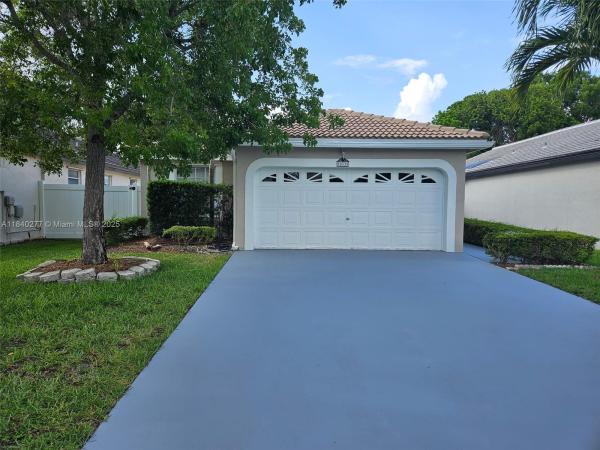 Bermuda Village At Silver Lakes, 18331 NW 8th St, Pembroke Pines, Florida 33029, image 1