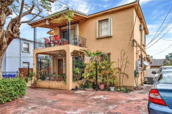 935 SW 11th Ave #2, Miami, Florida 33130, image 1