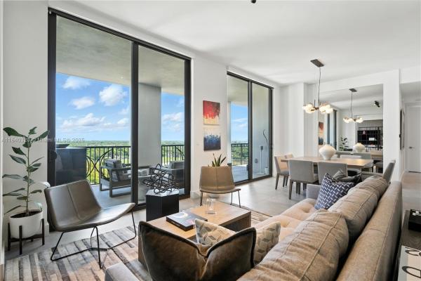 Merrick Manor, 301 Altara Ave #UPH-1012, Coral Gables, Florida 33146, image 3