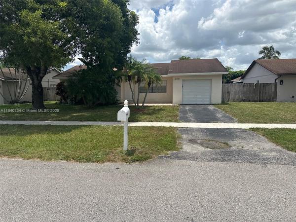 Saddlebrook, 9285 Affirmed Ln, Boca Raton, Florida 33496, image 1