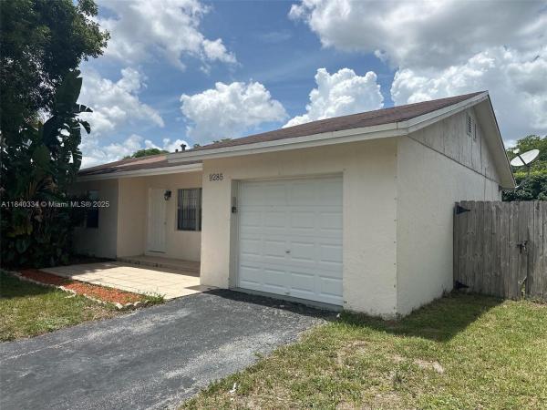 Saddlebrook, 9285 Affirmed Ln, Boca Raton, Florida 33496, image 3