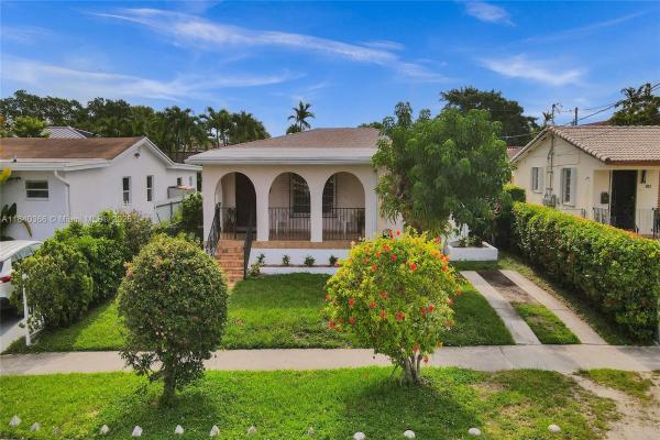 Twelfth Street Manors, 105 NW 32nd Pl, Miami, Florida 33125, image 1