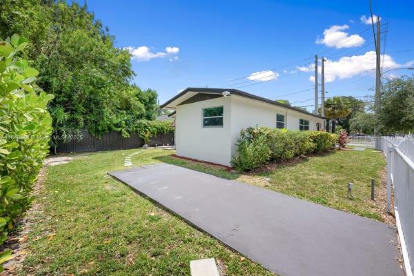Bowling Green Terrace, 1098 NW 58th St, Miami, Florida 33127, image 1