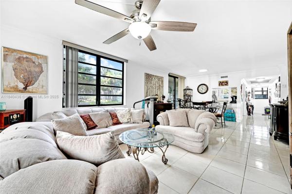 Colony Point, 1101 Colony Point Cir #123, Pembroke Pines, Florida 33026, image 1