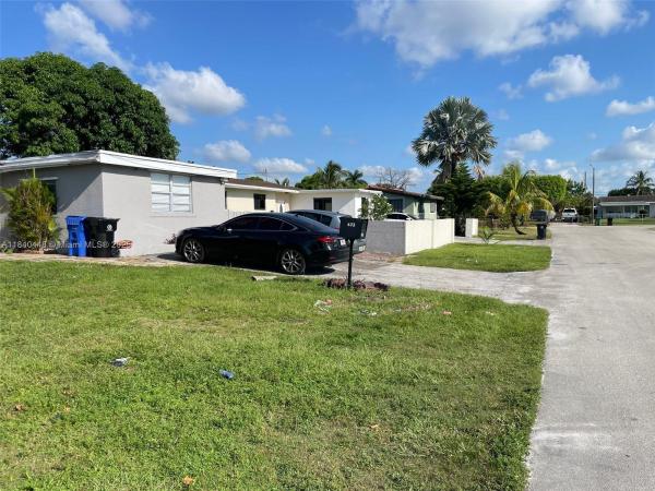 Melrose Manor, 433 SW 28th Ave, Fort Lauderdale, Florida 33311, image 2