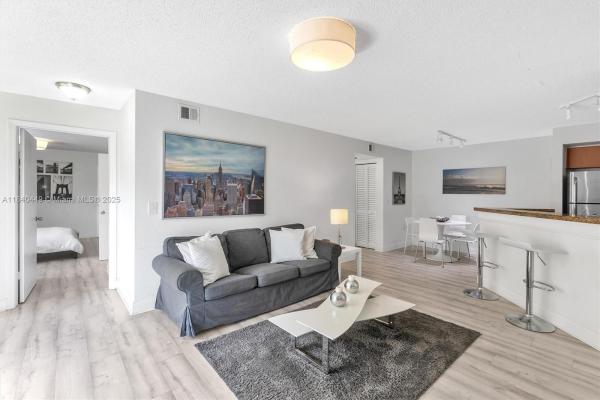 Sunrise, Florida 33325, image 1