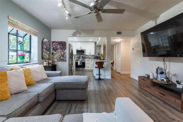 Bonaire At Woodmont, 7625 NW 79th Ave #101, Tamarac, Florida 33321, image 1