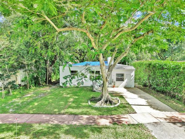 Sherwood Forest, 370 NE 87th St, El Portal, Florida 33138, image 2