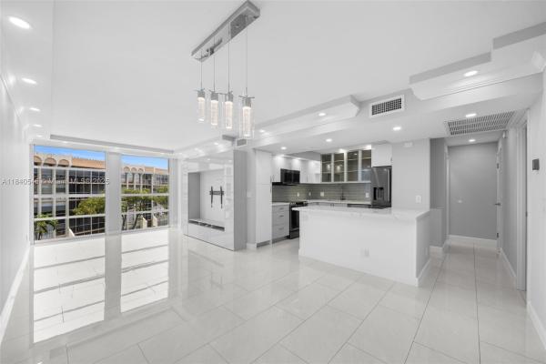 De Soto Park South, 701 Three Islands Blvd #411, Hallandale Beach, Florida 33009, image 1