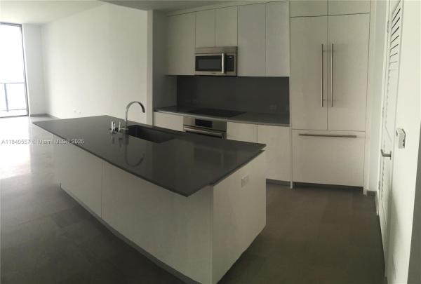 Reach Brickell City Centre, 68 SE 6th St #3406, Miami, Florida 33131, image 1