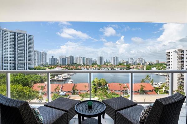 Harborside At The Waterways, 3640 Yacht Club Dr #1108, Aventura, Florida 33180, image 2