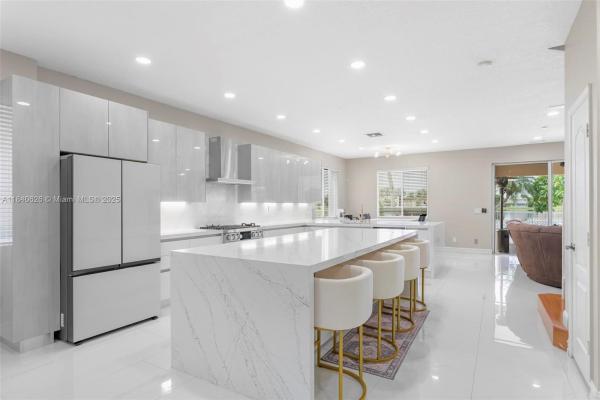 Laguna Isles, 19360 SW 61st St, Pembroke Pines, Florida 33332, image 2