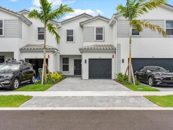 106 SW 184th Pl, Pembroke Pines, Florida 33029, image 1