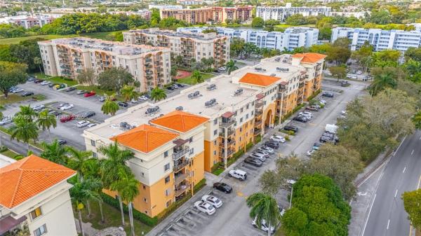 9340 Fontainebleau Blvd #W411, Miami, Florida 33172, image 1