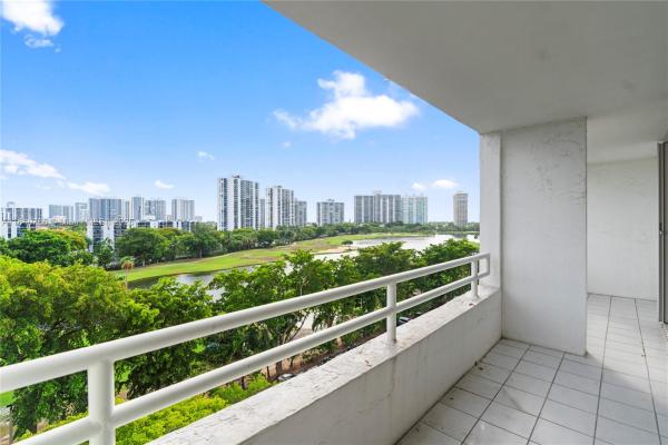 Delvista Tower 1, 20225 NE 34 Ct 819, Aventura, Florida 33180, image 1