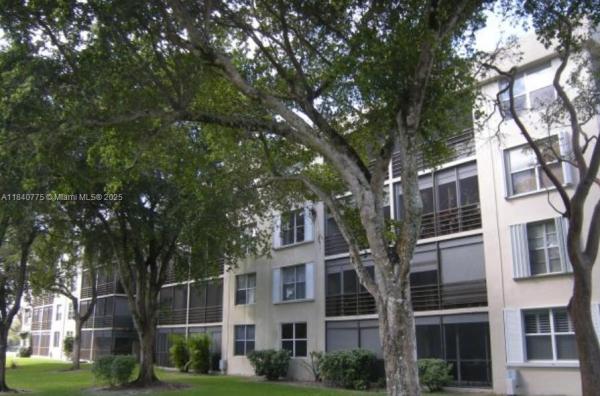 Royal Park, 112 S Royal Park Dr #1C, Oakland Park, Florida 33309, image 1