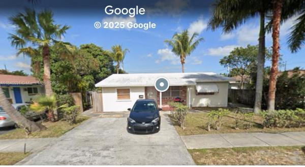 Royal Poinciana, 1923 Roosevelt St, Hollywood, Florida 33020, image 1