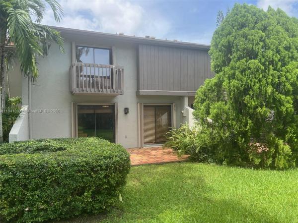 11246 SW 104th St, Unincorporated Dade County, Florida 33176, image 1