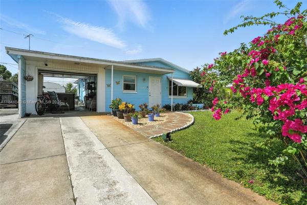 1164 Navajo Ave, Lehigh Acres, Florida 33974, image 1