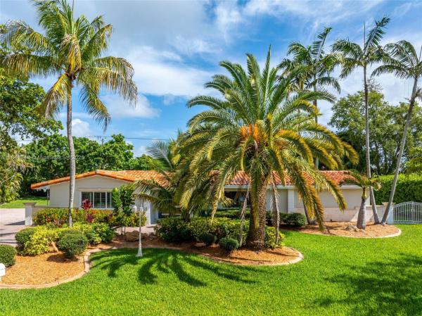 Kings Bay, 6561 Marlin Dr, Coral Gables, Florida 33158, image 1