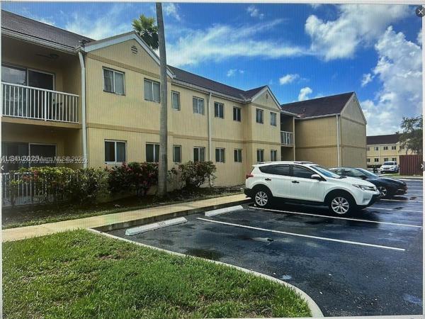 13810 SW 112 St 106, Unincorporated Dade County, Florida 33186, image 1