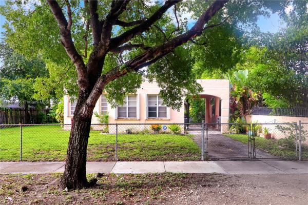 Grosse Pointe Highlands, 2730 NW 6th St, Miami, Florida 33125, image 1