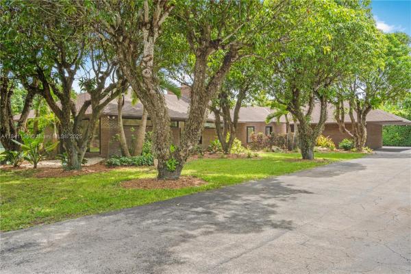 Clinton Grove Estates, 15750 SW 82nd Ave, Palmetto Bay, Florida 33157, image 3