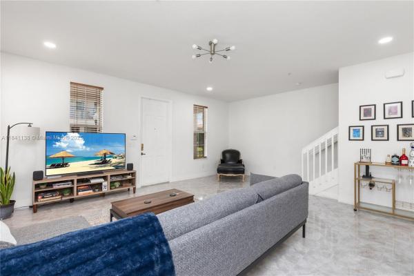 Montclair, 11833 SW 27th St, Miramar, Florida 33025, image 2