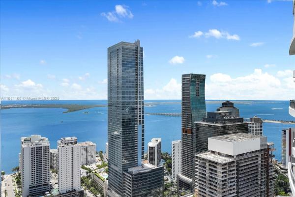 60 SW 13th St 4804, Miami, Florida 33130, image 1