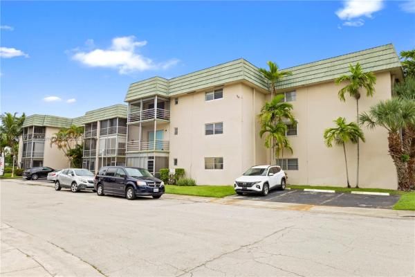 Sterling 56, 5790 Stirling Rd #212, Hollywood, Florida 33021, image 1