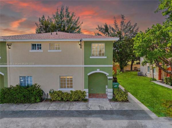 Royale Point Townvillas, 18712 SW 100th Ave, Cutler Bay, Florida 33157, image 3