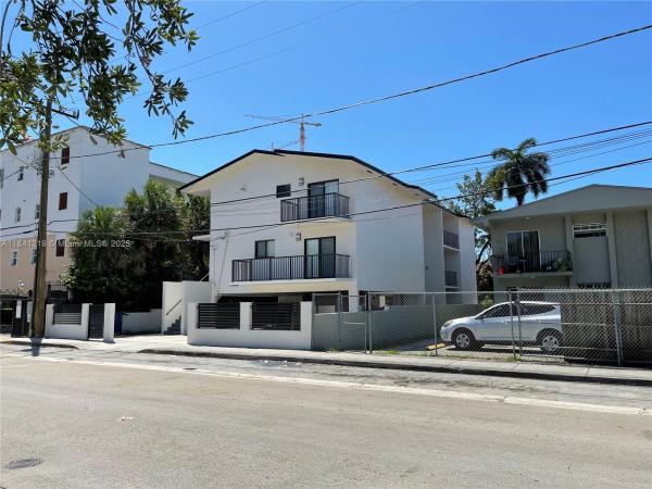East Little Havana, 420 SW 2nd St #4, Miami, Florida 33130, image 1